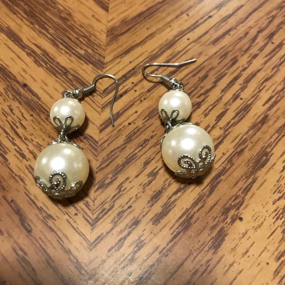Faux pearl dangle earrings